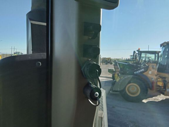 2022 John Deere 8R 340 Tractor