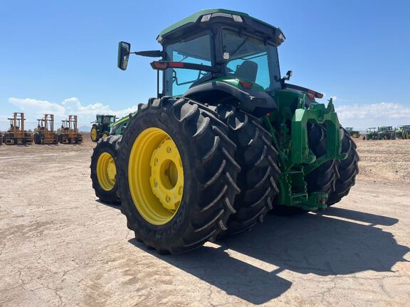 2022 John Deere 8R 340 Tractor