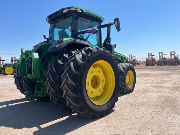 2022 John Deere 8R 340 Tractor