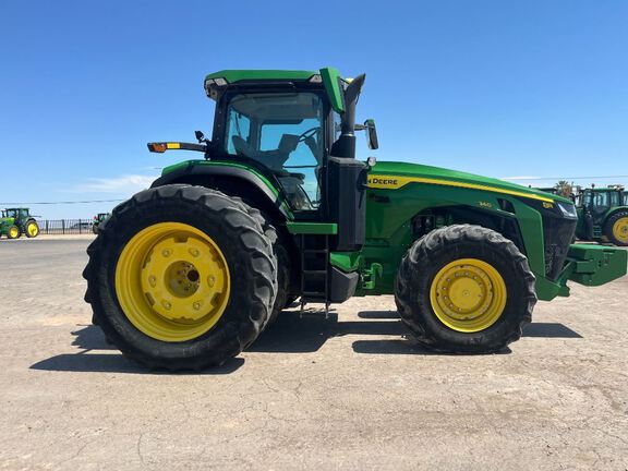 2022 John Deere 8R 340 Tractor