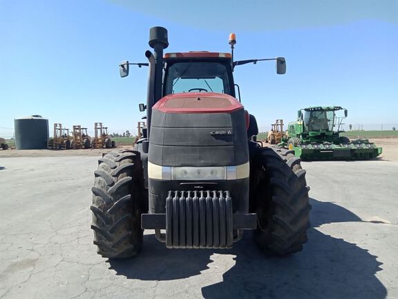2011 Case MAGNUM 315 Tractor