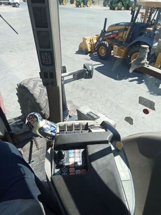 2011 Case MAGNUM 315 Tractor