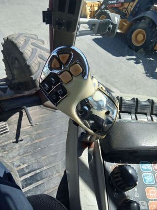 2011 Case MAGNUM 315 Tractor