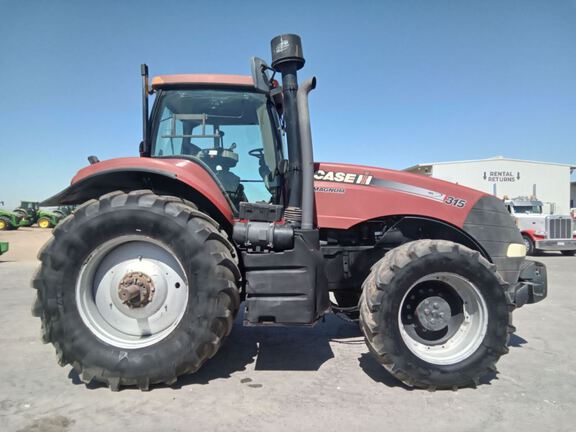 2011 Case MAGNUM 315 Tractor