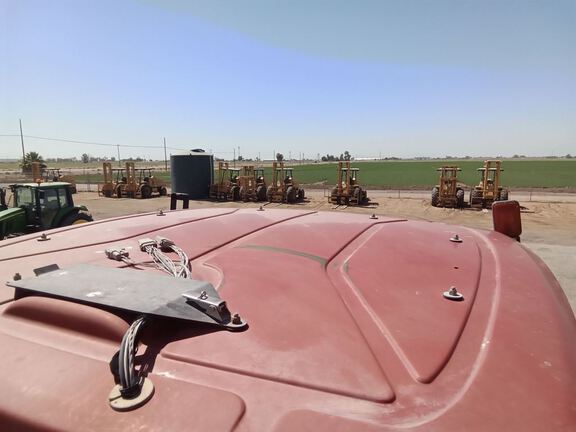 2011 Case MAGNUM 315 Tractor