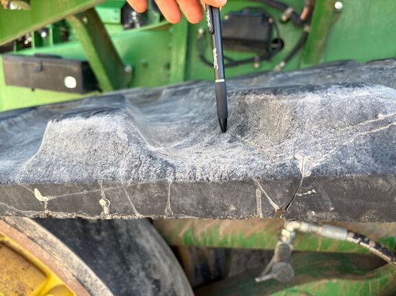 2012 John Deere 9560RT Tractor Rubber Track