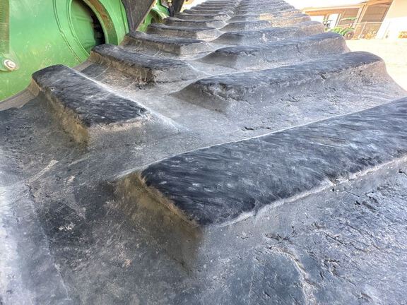 2012 John Deere 9560RT Tractor Rubber Track