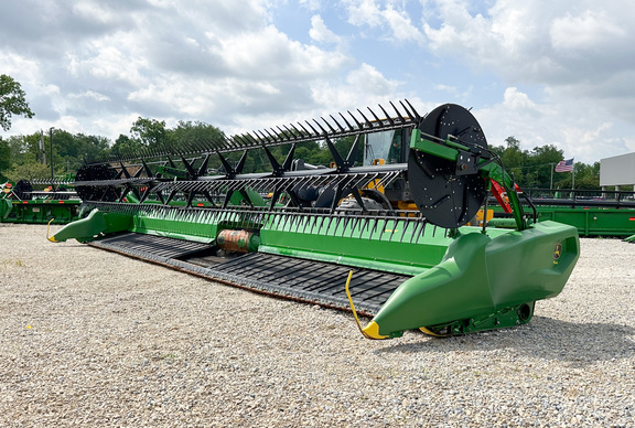 2021 John Deere RD40F Header Combine
