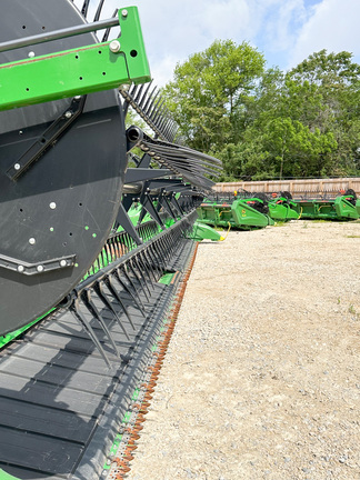 2021 John Deere RD40F Header Combine