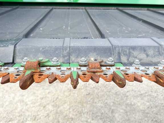 2021 John Deere RD40F Header Combine