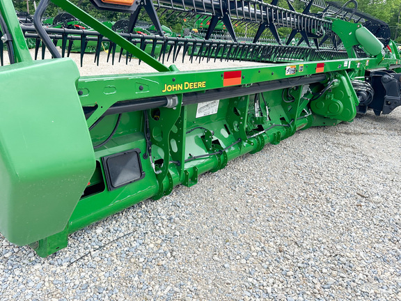 2021 John Deere RD40F Header Combine