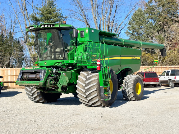 2019 John Deere S780 Combine