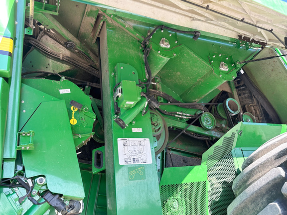 2019 John Deere S780 Combine