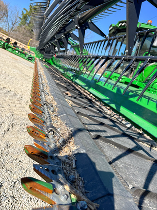 2021 John Deere RD40F Header Combine