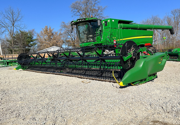 2021 John Deere RD40F Header Combine