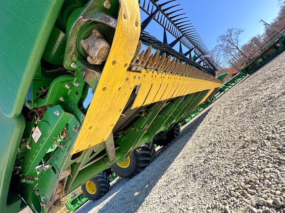 2020 John Deere 740FD Header Combine