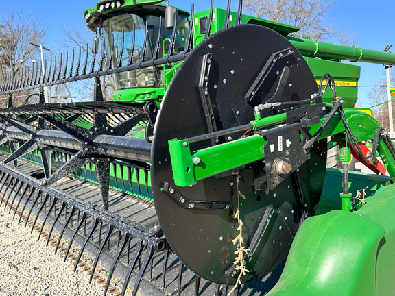 2020 John Deere 740FD Header Combine