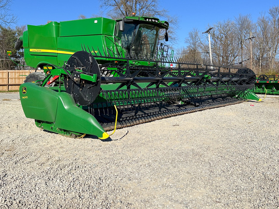 2020 John Deere 740FD Header Combine