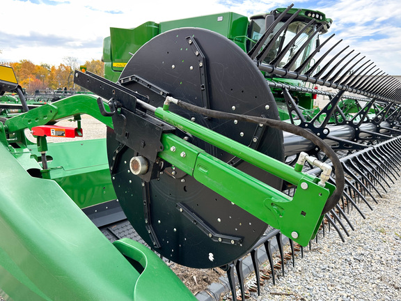 2022 John Deere HD50F Header Combine