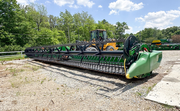 2021 John Deere RD45F Header Combine