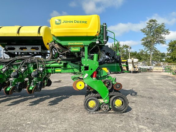 2022 John Deere 1775NT Planter