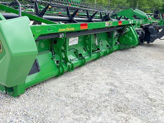 2022 John Deere RD40F Header Combine