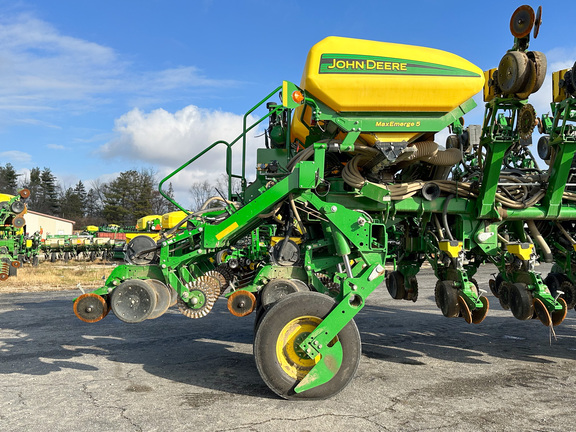 2019 John Deere 1795 Planter