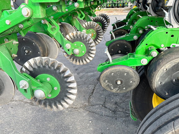 2022 John Deere 1795 Planter