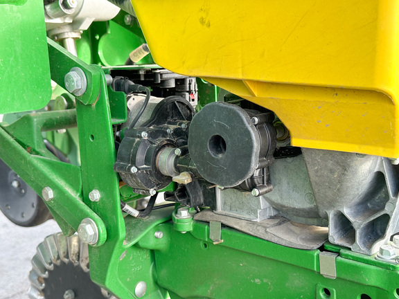 2022 John Deere 1795 Planter