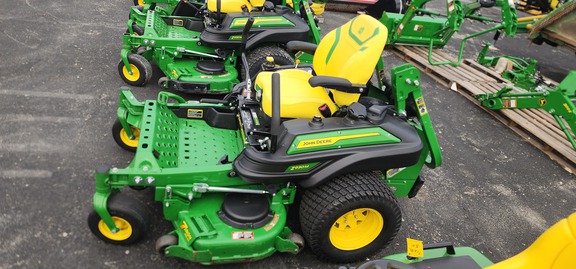 2023 John Deere Z930M Mower/Zero Turn