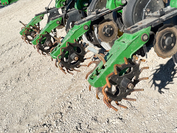 2017 John Deere 1775NT Planter