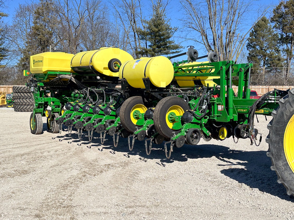 2022 John Deere 1775NT Planter