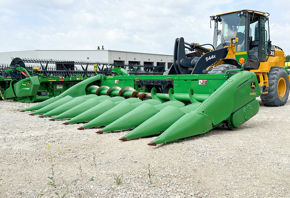 2014 John Deere 608C Header Corn Head