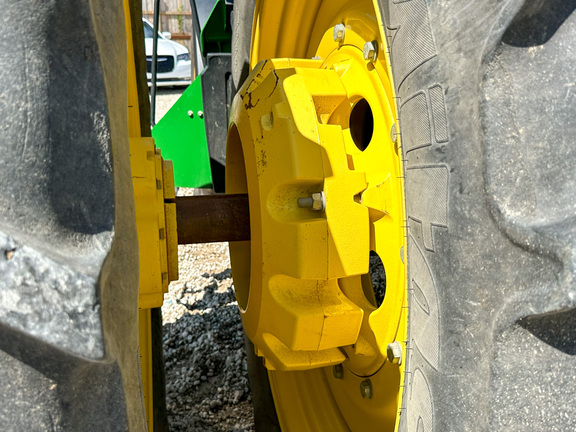 2013 John Deere 8260R Tractor