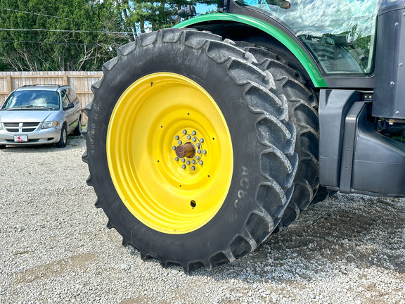 2013 John Deere 8260R Tractor