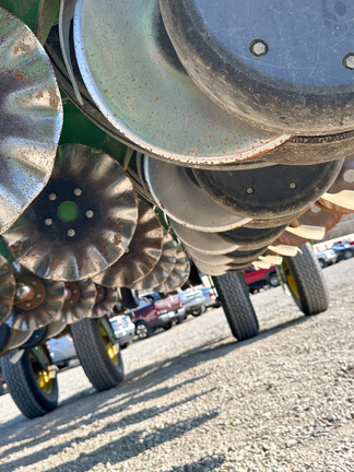 2008 John Deere 1790 Planter