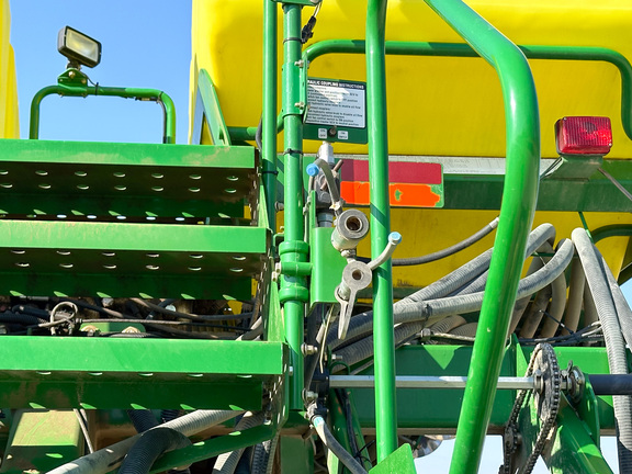 2008 John Deere 1790 Planter