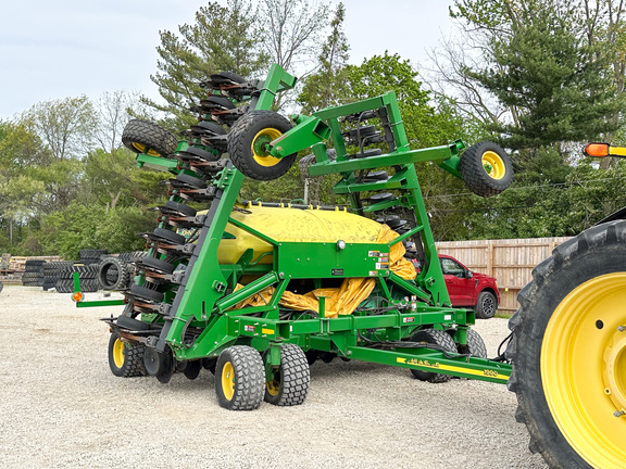 2014 John Deere 1990 Air Seeder