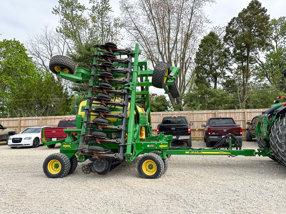 2014 John Deere 1990 Air Seeder