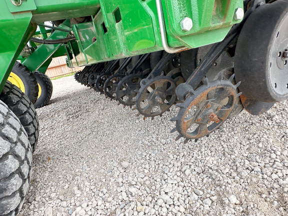 2014 John Deere 1990 Air Seeder