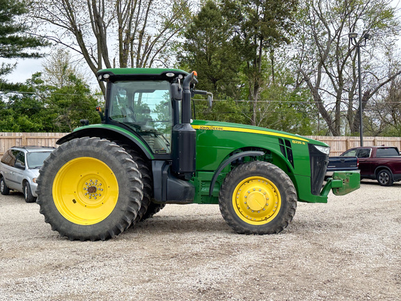 2013 John Deere 8235R Tractor