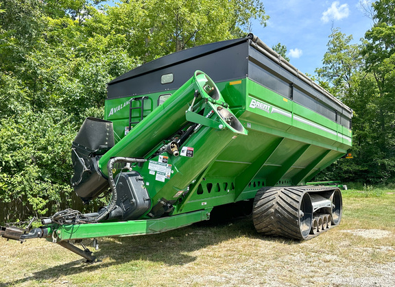 2020 Brent 1596 Grain Cart