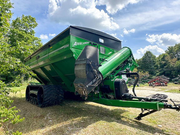 2020 Brent 1596 Grain Cart