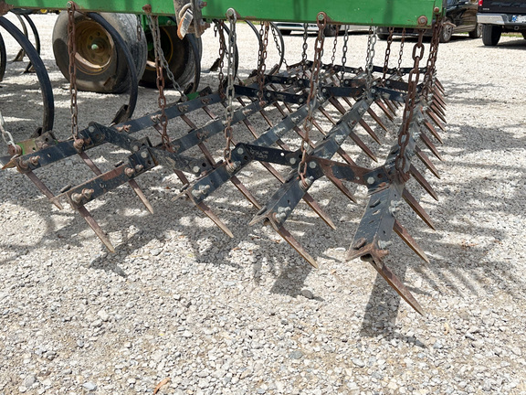 2002 John Deere 2200 Field Cultivator