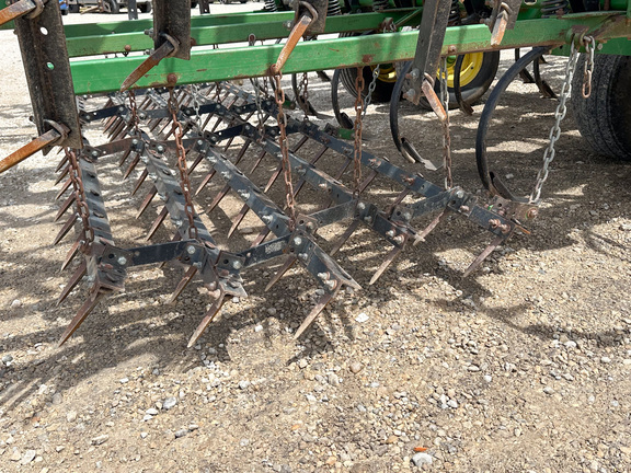 2002 John Deere 2200 Field Cultivator