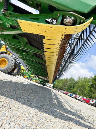 2022 John Deere HD50F Header Combine