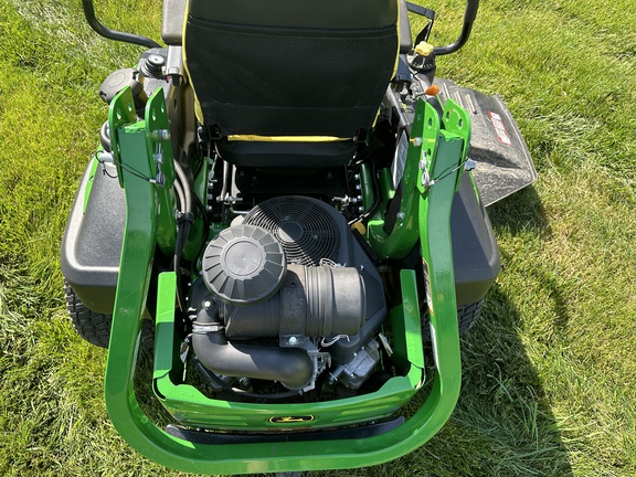 2022 John Deere z960m Mower/Zero Turn