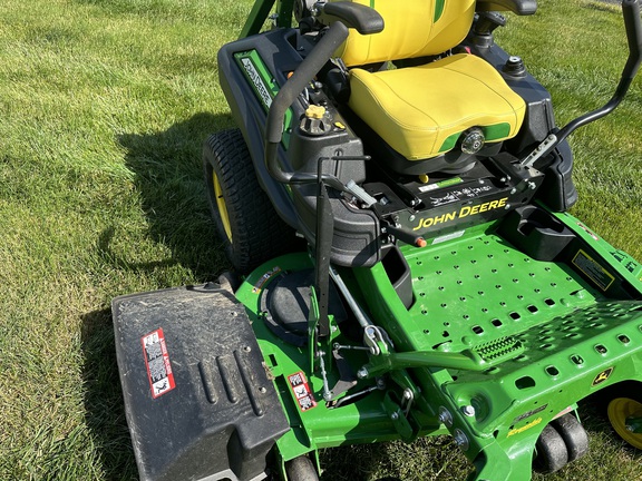 2022 John Deere z960m Mower/Zero Turn