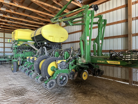 2022 John Deere 1775NT Planter