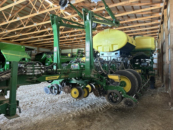 2022 John Deere 1775NT Planter